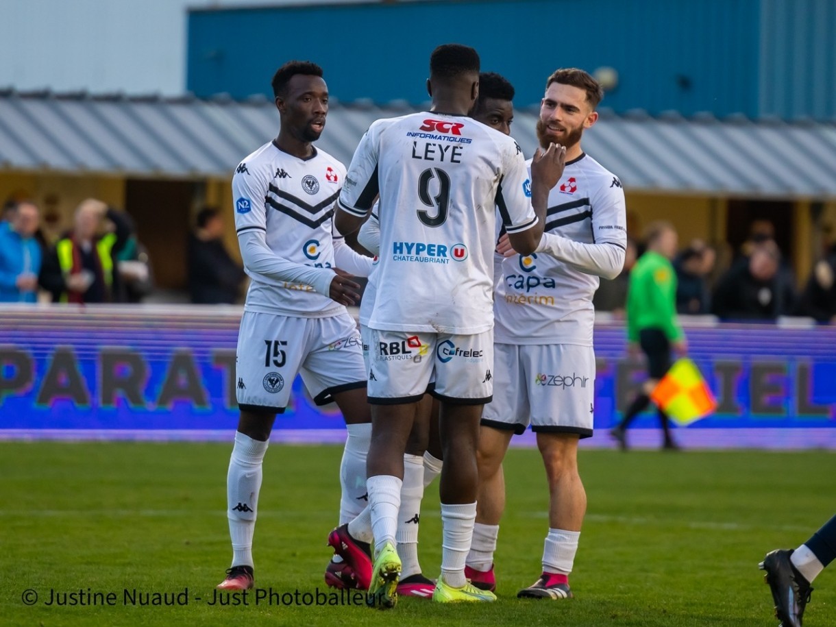 Voltigeurs - Dinan Léhon FC